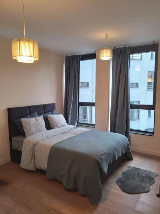 Beautiful 2Br/2Bar Apartement In European District Bryssel Exteriör bild