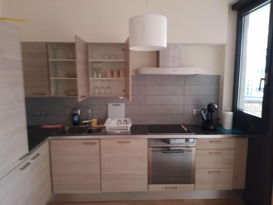 Beautiful 2Br/2Bar Apartement In European District Bryssel Exteriör bild