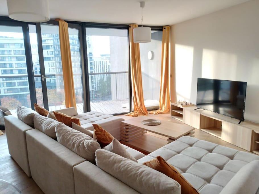 Beautiful 2Br/2Bar Apartement In European District Bryssel Exteriör bild